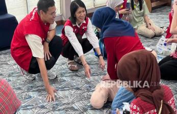 Pengasuh Anak Berkebutuhan Khusus Dibekali <em>First Aid </em>dari Sahabat Pipi Merah-IHC RSPP 