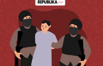 Penangkapan tersangka tindak pidana terorisme (ilustrasi).  Wakil Ketua DPR RI Azis Syamsuddin mengapresiasi kinerja Tim Detasemen Khusus (Densus) 88 Antiteror Polri yang telah menangkap 12 orang yang diduga sebagai teroris di wilayah Jawa Timur yang telah melakukan pelatihan serta mempersiapkan aksi bom bunuh diri di Indonesia.