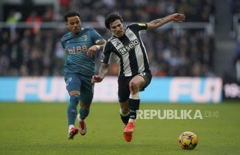 Anak Patrick Kluivert Cetak Hattrick, Bournemouth Taklukkan Newcastle 4-1