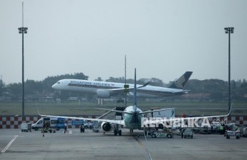 DPR menanggapi usulan Menhub terkait pebisnis yang diizinkan bepergian dengan pesawat.