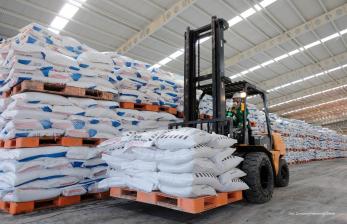 Ketua Dewan Perwakilan Rakyat (DPR) RI Puan Maharani meminta Petrokimia Gresik menjaga pasokan pupuk ke petani dengan harga terjangkau. (ilustrasi).