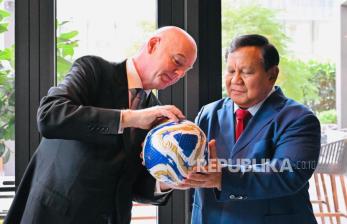 Momen Prabowo Bertemu Presiden FIFA Gianni Infantino di New York