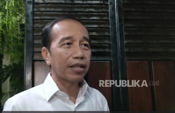 Jokowi Jawab Tudingan Hasto, 'Jangan Mem-<em>Framing</em> Jahat Seperti Itu'