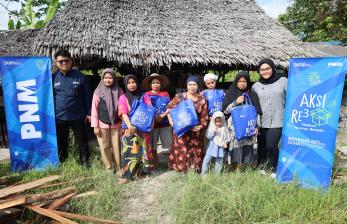 Aksi <em>Decluttering </em>PNM: 10 Ton Pakaian Favorit Karyawan dan 60 Kg Jins Disalurkan