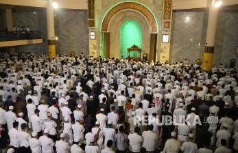 Enam Manfaat Kesehatan Sholat Subuh Berjamaah di Masjid