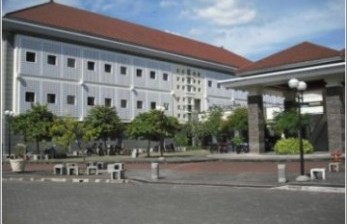 Salah satu sudut gedung UGM.