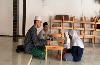 Mendidik Keluarga dengan Adab Syariat, Bolehkah Memukul Anak? 