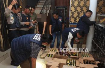 Razia Tempat Hiburan Malam di Bandung, Polisi Temukan 8 Orang Positif Amfetamin