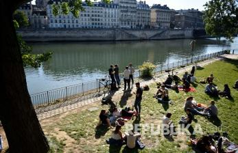 Satu Bulan Jelang Olimpiade Paris, Sungai Seine Masih Tercemar