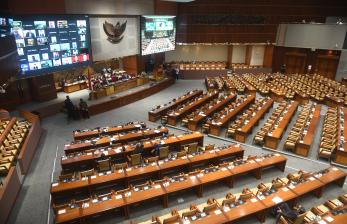 Suasana Rapat Paripurna DPR di Kompleks Parlemen, Senayan, Jakarta, Selasa (29/9/2020). Dalam Rapat Paripurna itu DPR menyetujui RUU APBN Tahun Anggaran 2021 dan RUU Bea Materai menjadi Undang-Undang serta menetapkan perpanjangan waktu pembahasan RUU Perlindungan Data Pribadi.