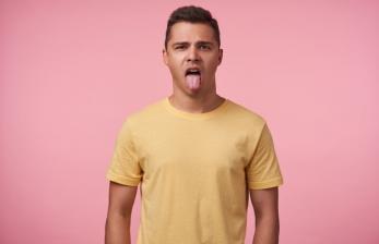 <em>Scrotal Tongue</em> Bisa Mengusik Ketika Kekurangan Vitamin Tertentu