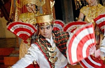 Tari Melinting Lampung Warnai HUT Ke-77 RI di Istana Merdeka