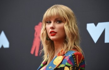 Taylor Swift Siapkan Debut Jadi Sutradara Film Fitur
