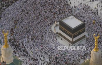 Kisah Seorang Fakir yang Mengetahui Isi Hati Ulama Besar di Masjidil Haram