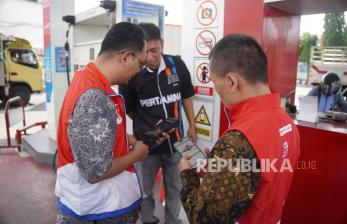 Jelang Libur Nataru, Pertamina Patra Niaga JBT Sidak Uji Tera 128 SPBU Jateng & DIY