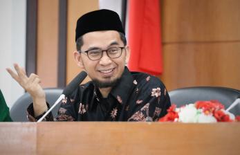 Disebut Gantikan Gus Miftah, UAH Angkat Bicara