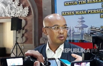 Wakil Ketua Komisi III DPR RI, Desmond Junaidi Mahesa. 