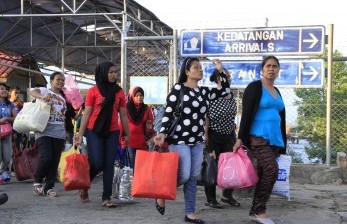 Puluhan WNI Dideportasi Mandiri dari Malaysia