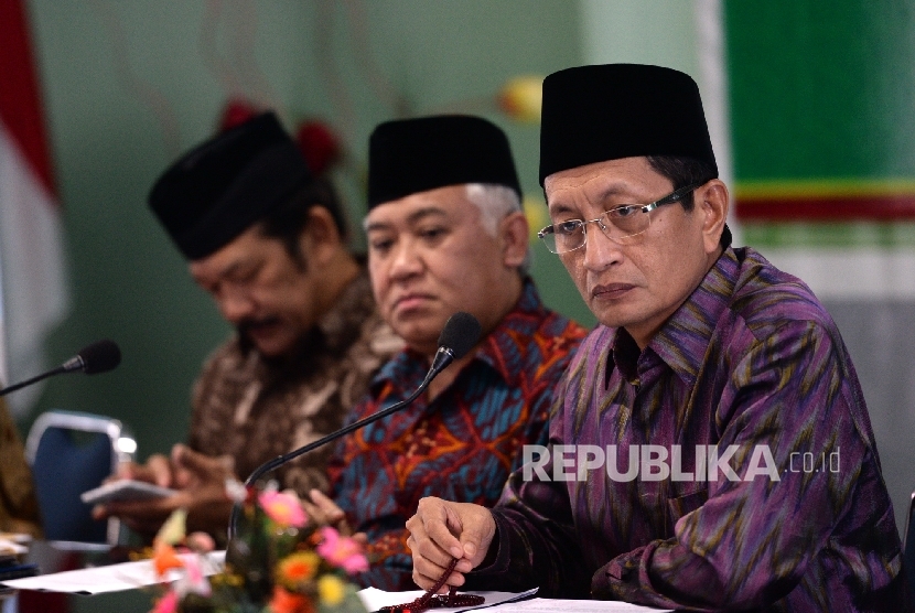  Imam Besar Masjid Istiqlal Nasarudin Umar (kanan) bersama Ketua DP MUI Din Syamsuddin saat menghadiri Rapat Pleno ke-7 Dewan Pertimbangan MUI di Jakarta, Rabu (20/4).(Republika/Wihdan)