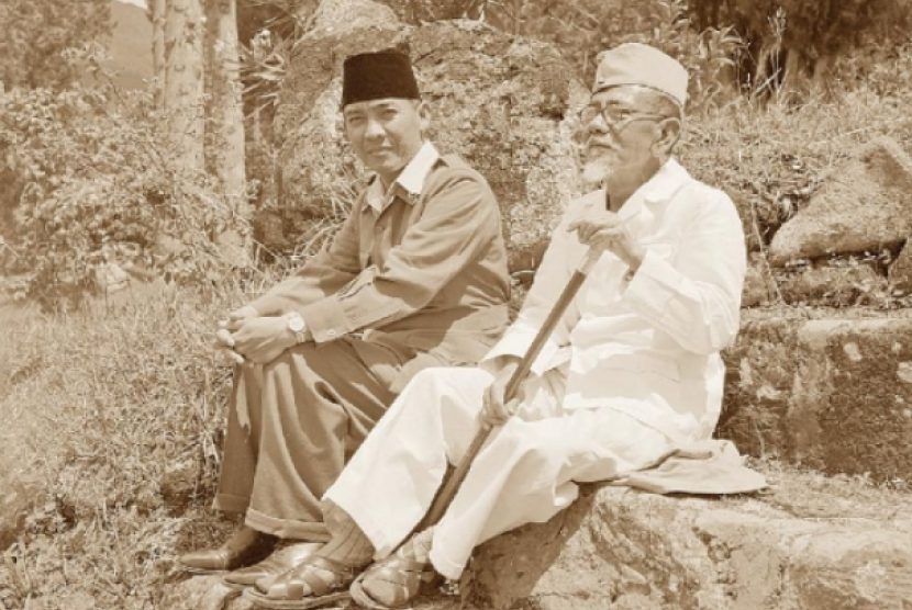 (ilustrasi) Haji Agus Salim (kanan) dan Sukarno