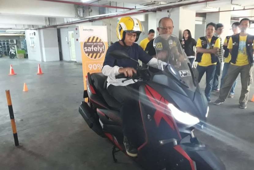 : suasana pelatihan safety riding yang dilakukan Jusri Palubuhu, founder Jakarta Defensive Driving Consultant dan praktisi road safety, Sabtu (1/9)