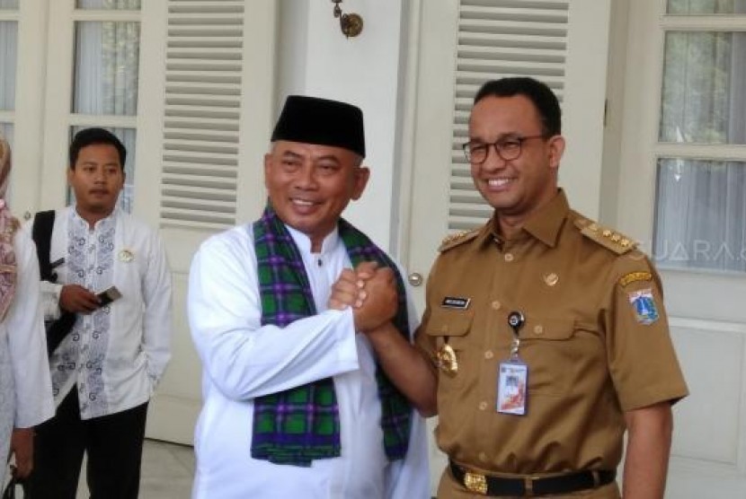  Wali Kota Bekasi Rahmat Effendi dan Gubernur DKI Jakarta Anies Baswedan
