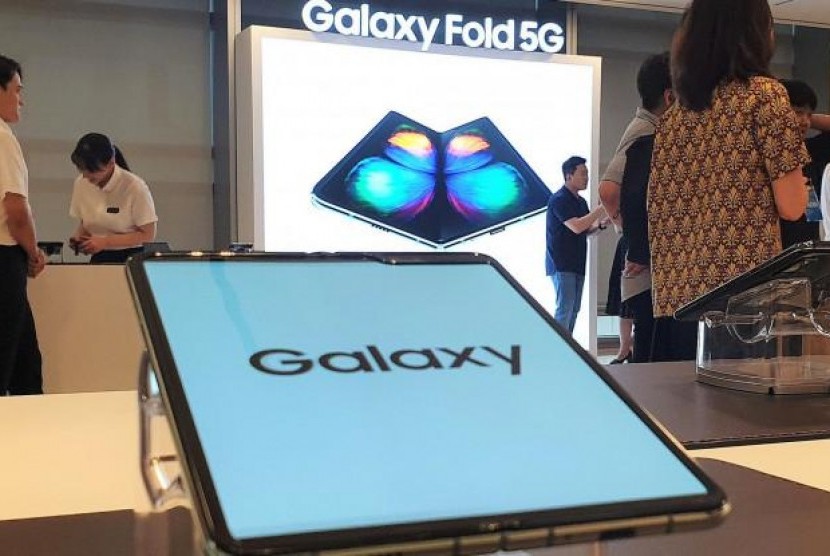 Samsung Klarifikasi Angka Penjualan Galaxy Fold, Ternyata Gak Sampai 1 Juta. (FOTO: Reuters/Kim Do-gyun)