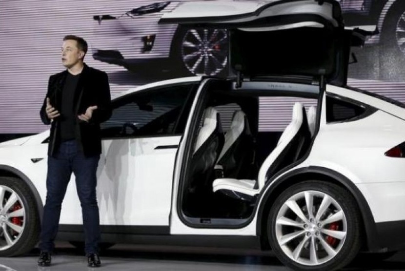 Saham Tesla Meroket, Kekayaan Elon Musk Turut Melonjak. (FOTO: Reuters/Stephen Lam)