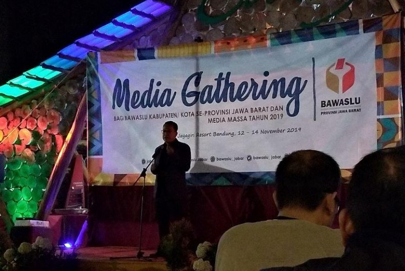  kegiatan Media Gathering Bawaslu Kabupaten/Kota dan Media Massa yang digelar Bawaslu Jabar di Cikole Jayagiri Resort, Bandung Barat, Rabu (13/11).