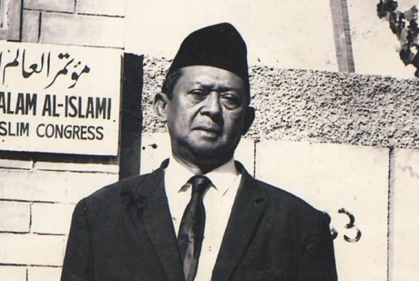 Prof Abdul Kahar Muzakkir Penyeru Indonesia Raya di Tanah Anbiya  