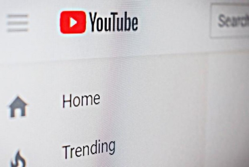 Lewat Youtube, Artis-Artis Muda Ini Bisa Raup Hampir Rp1 M per Bulan, Makin Bergelimang Harta Aja. (FOTO: Unsplash/Christian Wiediger)