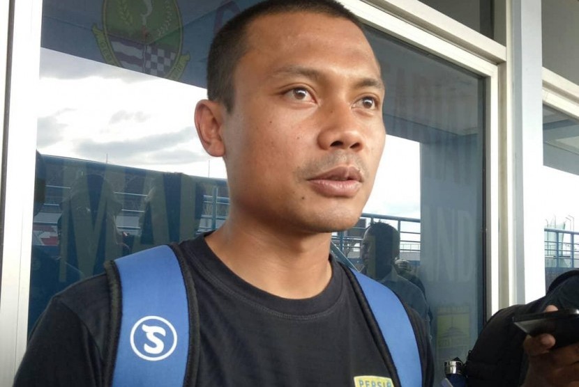 Gelandang Persib Dedi Kusnandar menilai persaingan di sektor tengah kian sengit  