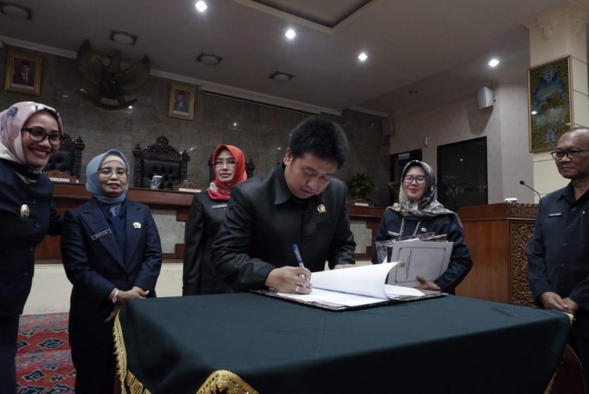  Ketua DPRD Kota Cirebon, Affiati menyebutkan Pemkot Cirebon memproyeksikan pendapatan 2020 Rp 1,77 triliun