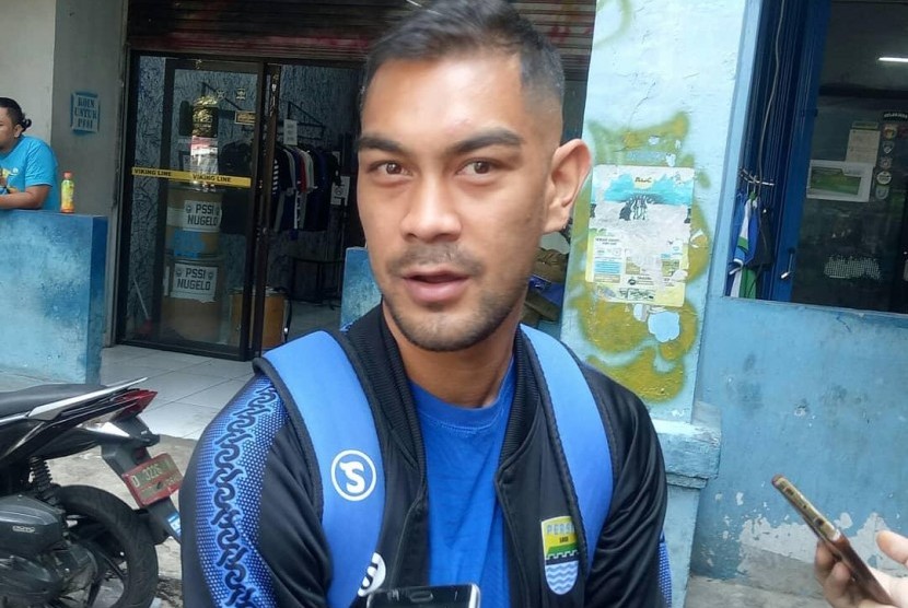  Gelandang asing Persib Bandung, Omid Nazari