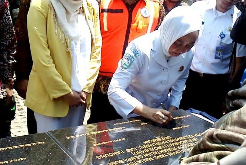  BMKG pasang sensor pendeteksi gempa di Pasirjambu, Kabupaten Bandung.
