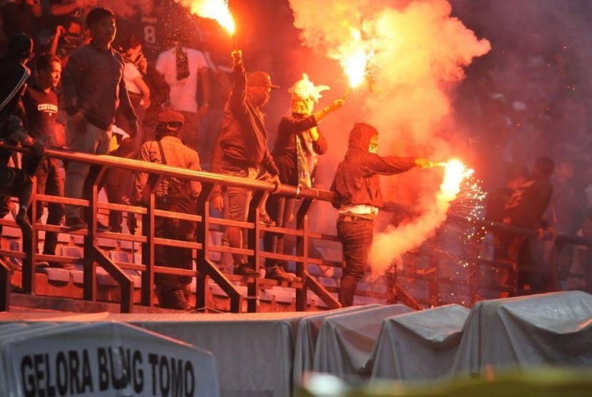 Perusakan fasilitas Gelora Bung Tomo