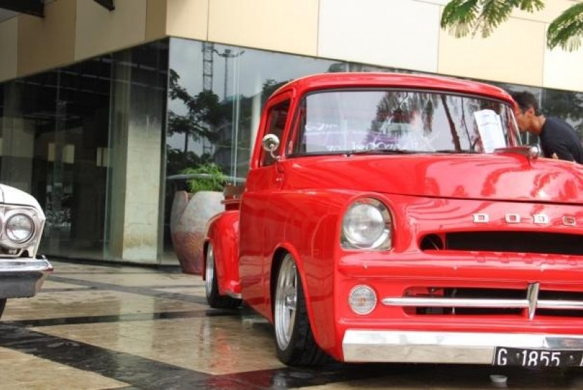 Video: 950 Mobil Klasik Hadir di Kopdar JRF