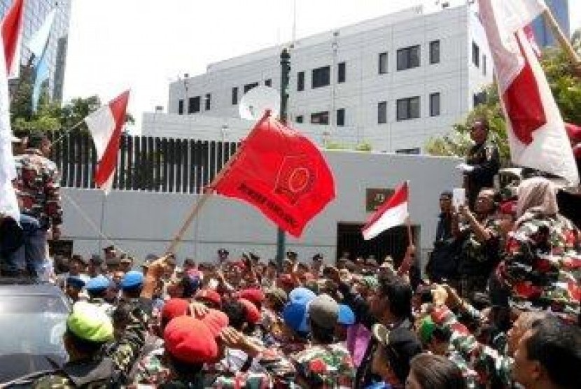 Demo dan aksi unjuk rasa di depan Kedutaan Besar Australia 