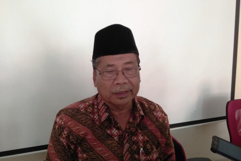  Ketua MUI Jawa Barat Rachmat Syafei