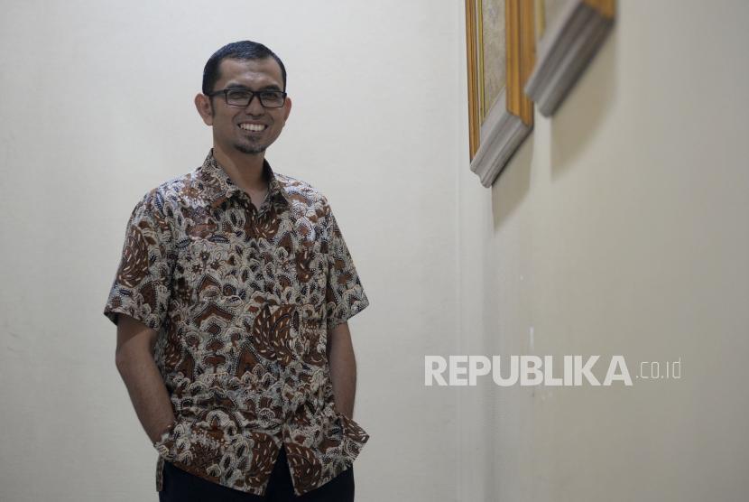 Direktur Eksekutif Laznas BSM Rizqi Okto Priansyah saat berkunjung ke kantor Republika, Jakarta, Rabu(21/2).