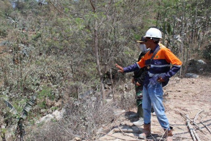  Satgas Citarum Harum Sektor 13 sidak perusahaan tambang batu PT Selo Agung berlokasi di Desa Pamoyanan, Kecamatan Plered, Kabupaten Purwakarta, Selasa (1/10).