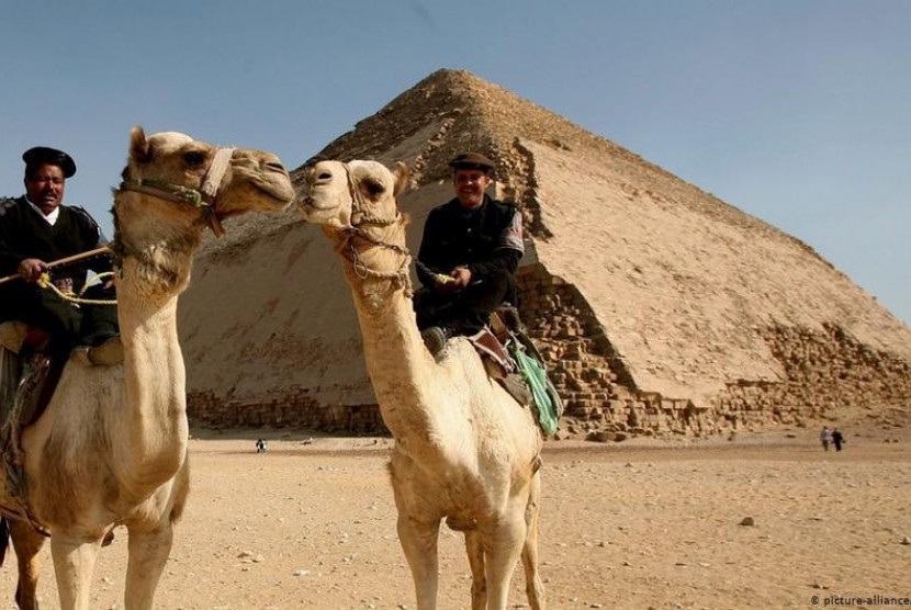 Piramida Bungkuk di Mesir Kini Dibuka Untuk Turis