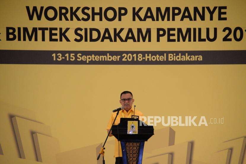 Sekjen Partai Golkar Lodewijk Freidrich Paulus mengantisipasi perang opini dalam kader jelang Pilpres 2024.