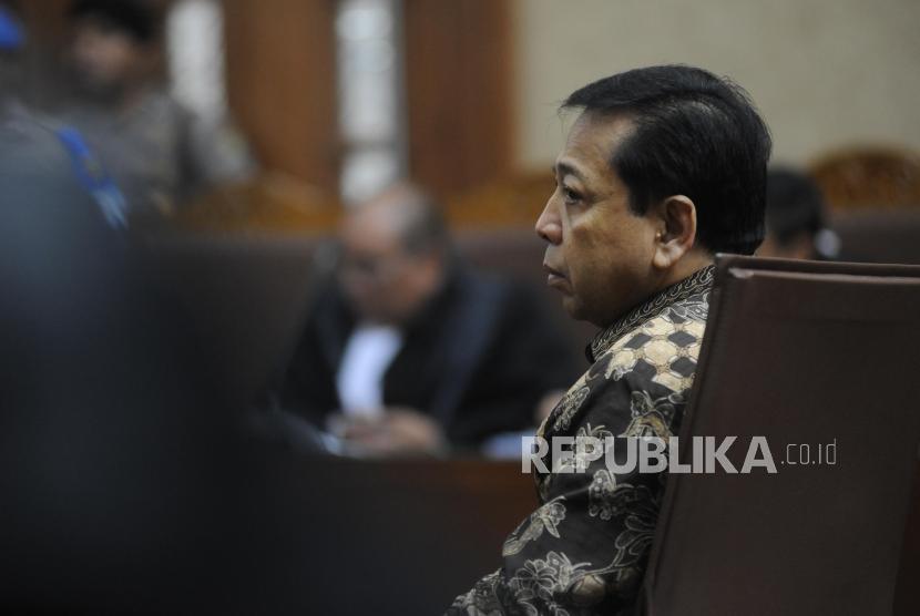  Terdakwa kasus tindak pidana korupsi KTP Elektronik Setya Novanto dalam sidang lanjutan  dengan agenda putusan sela  di TIPIKOR, Jakarta, Kamis (1/4).