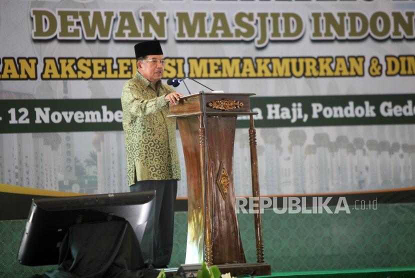 Wakil Presiden sekaligus Ketua Dewan Masjid Indonesia Jusuf Kalla.