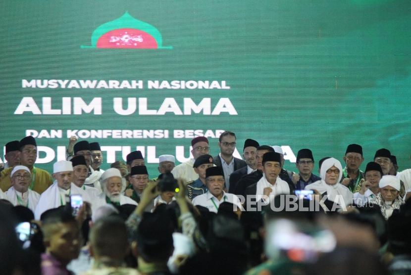 Munas NU: Presiden RI Joko Widodo hadir pada acara Musyawarah Nasional Alim Ulama dan Konferensi Besar Nahdlatul Ulama (NU) di Pompes Miftahul Huda Al-Azhar Citangkolo, Kota Banjar, Jawa Barat, Rabu (27/2).