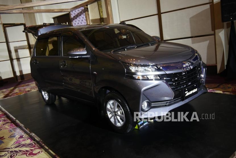 Tampilan baru interiso Toyota New Avanza yang dipamerkan pada peluncuran New Avanza dan New Veloz 2019 di Jakarta, Selasa (15/1).