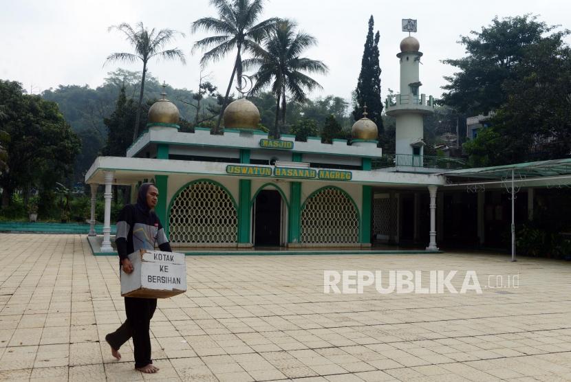 Pati Larang Panita Sholat Idul Adha Edarkan Kotak Amal (ilustrasi).