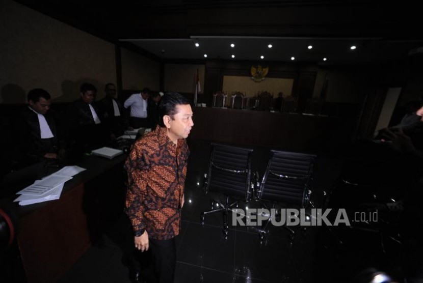 Saksi. Ketua DPR RI Setya Novanto bersaksi dalam sidang kasus korupsi KTP elektronik (KTP-el) dengan terdakwa Andi Agustinus alias Andi Narogong  di Pengadilan Tipikor Jakarta, Jumat (3/11).