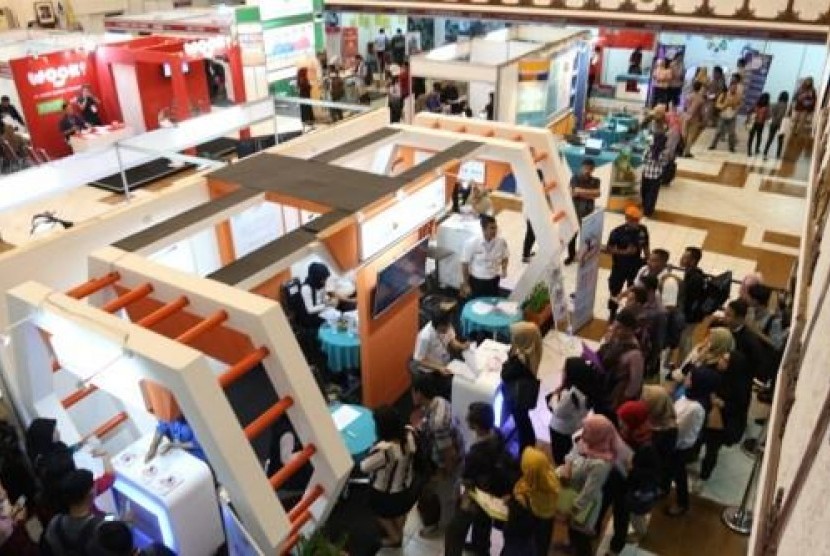  34 Perusahaan Nasional Ikuti UNS Solo Job Fair XX. Humas UNS